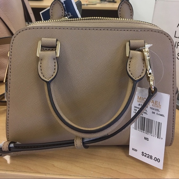 MKors Jet Set Small Satchel - Picture 3 of 8